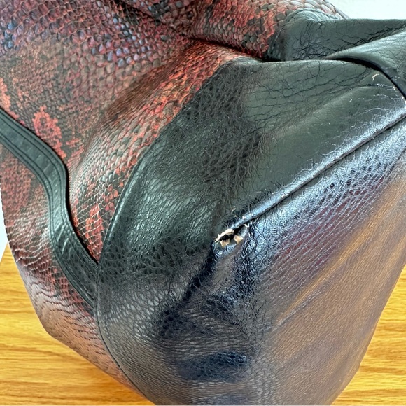 Stella Grey Vegan Skull Tote Bag - Picture 4 of 14